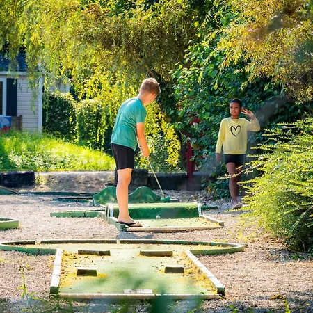 Camping Tamnies אתר נופש Tamniès